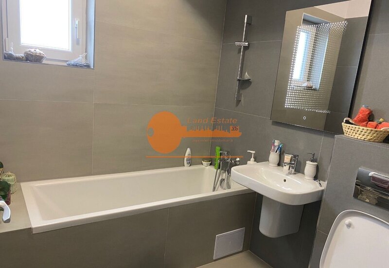 Aparatorii Patriei apartament 2 camere- 10 minute metrou (parcare inclusa)